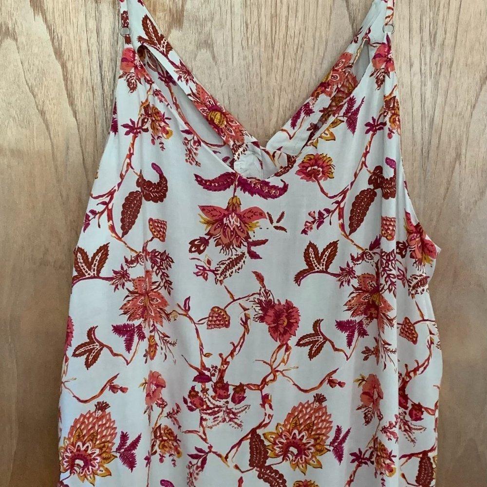 Caslon 2X Flowered Tank